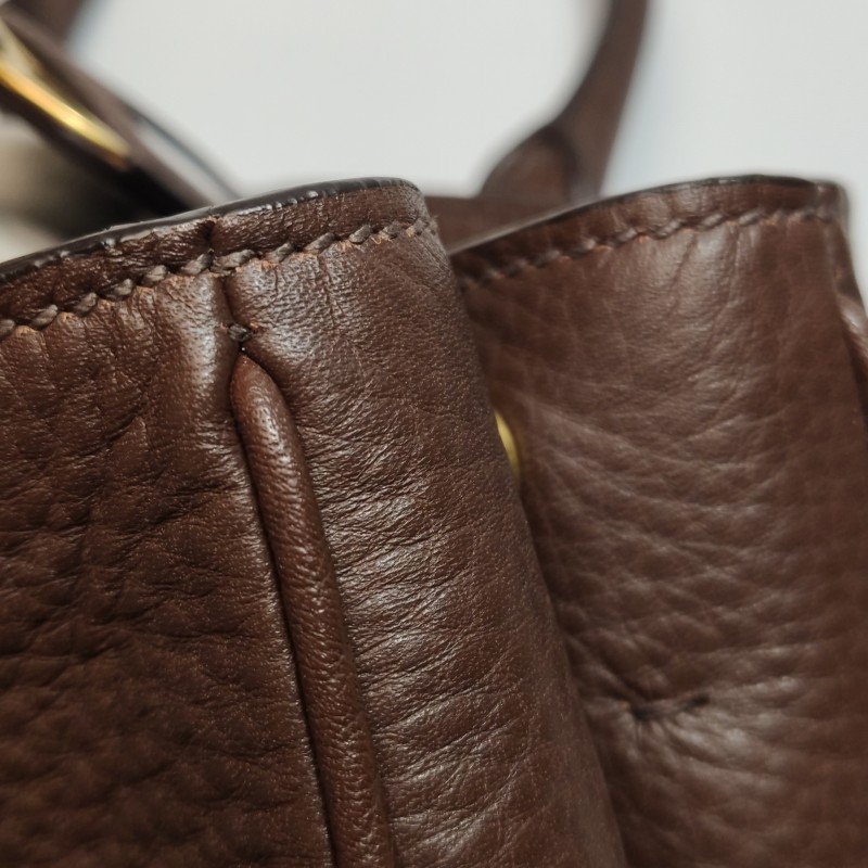 Prada 牛皮純色字母Logo斜挎包單肩包-15