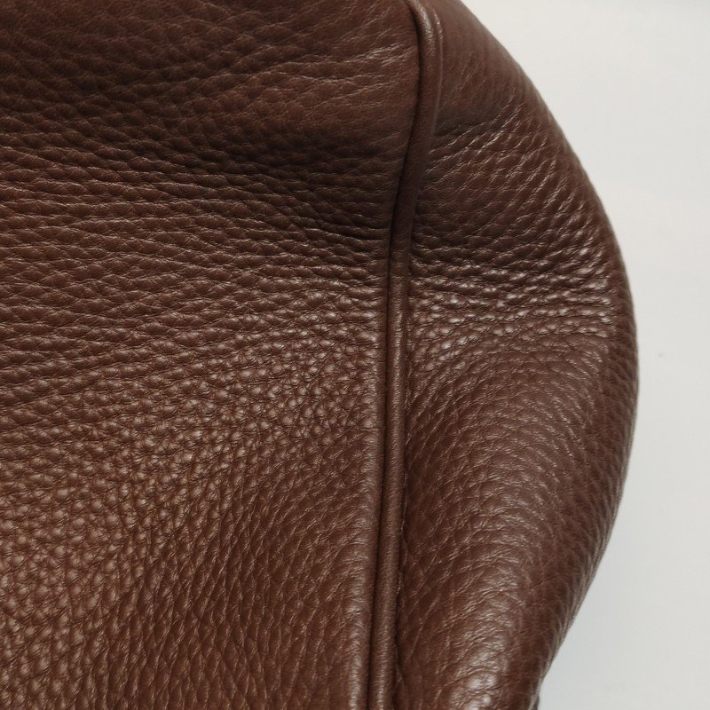 Prada 牛皮純色字母Logo斜挎包單肩包-20