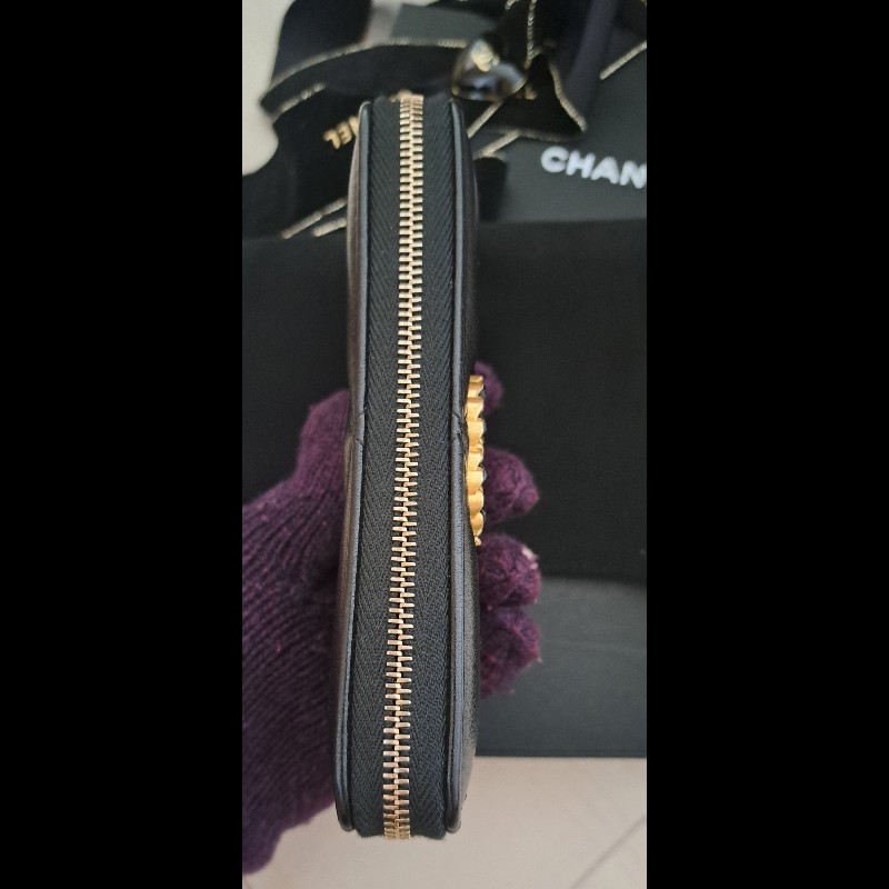 Chanel 19 熱門黑金拉鍊中夾 晶片款 黑色愛心釦包裝-7