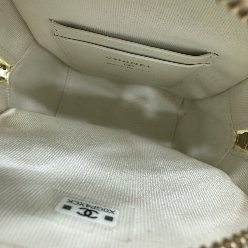 Chanel香奈兒 24A mini雙肩包 白色金扣 芯片-5