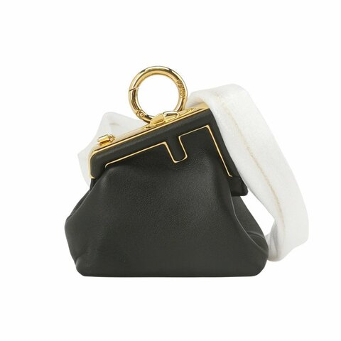 Fendi FirstNano羊皮純色大F金屬搭扣斜挎包