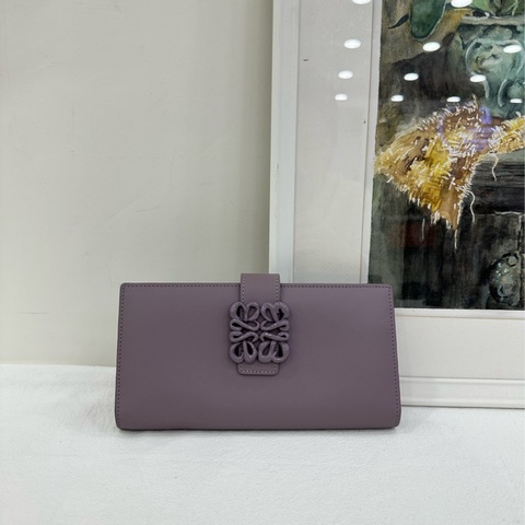 羅意威/Loewe 牛皮革長錢包