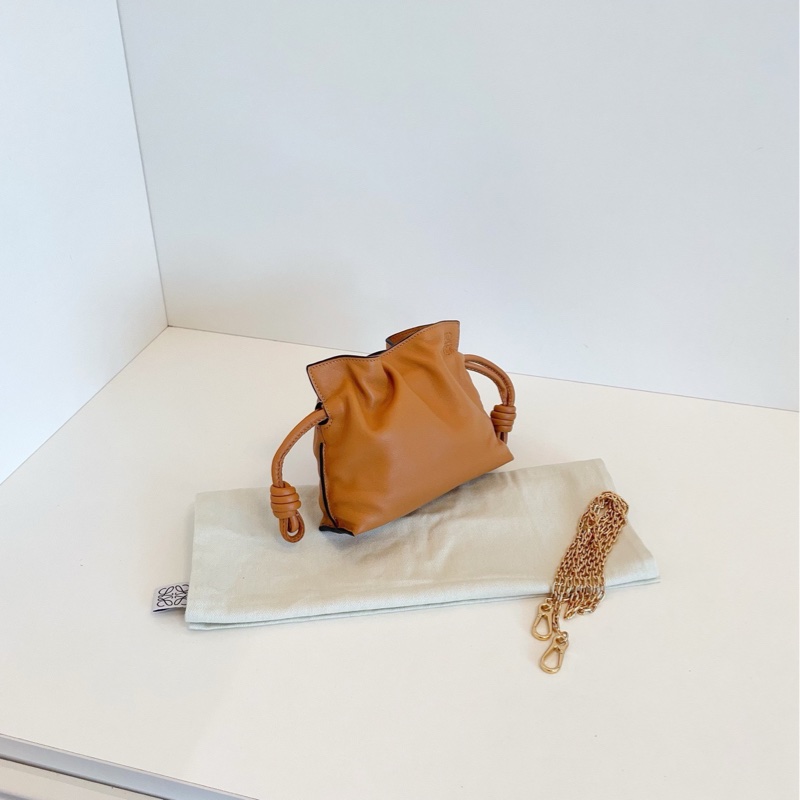 【閒置🆕】Loewe Flamenco nano 焦糖金全皮 抽繩小福袋 繩結包手提包 斜挎包-2