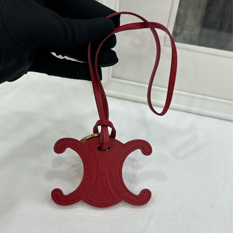 Celine賽琳 凱旋門牛皮墜飾-1