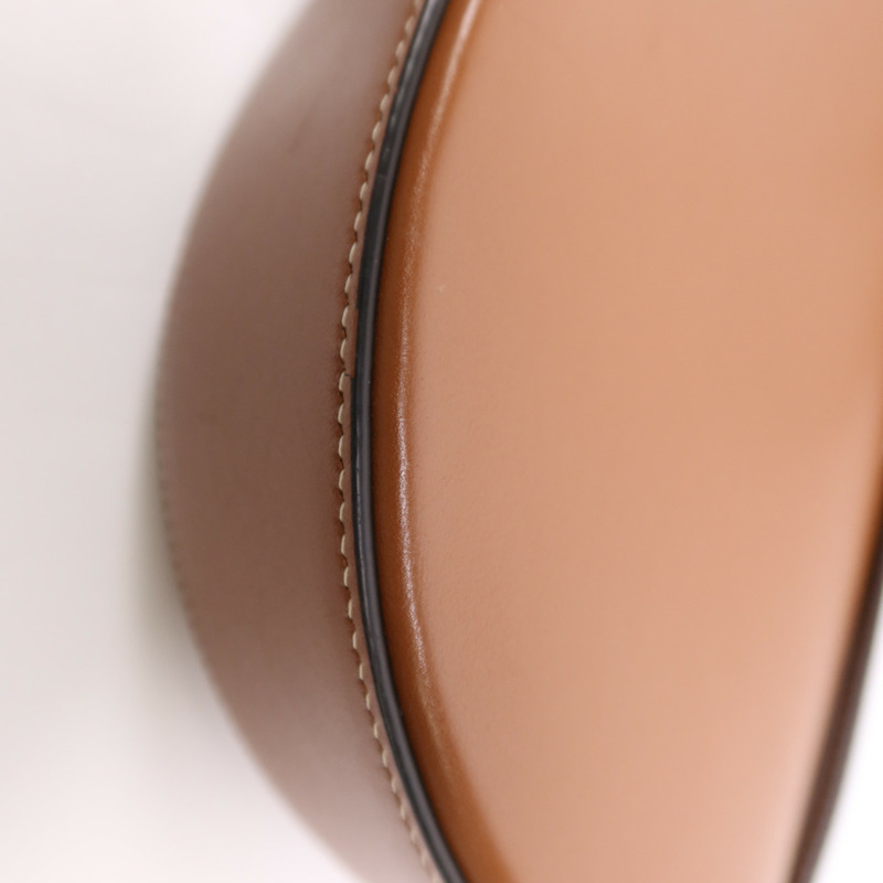 CELINE 牛皮皮革Besace Cuir金扣肩背袋-10