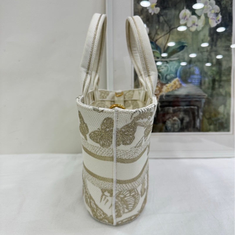 Dior/Dior 白金蝴蝶刺繡菜籃托特包 白色帆布 金色蝴蝶刺繡 23年編碼 尺寸24*11*20cm 可拆卸肩帶-4