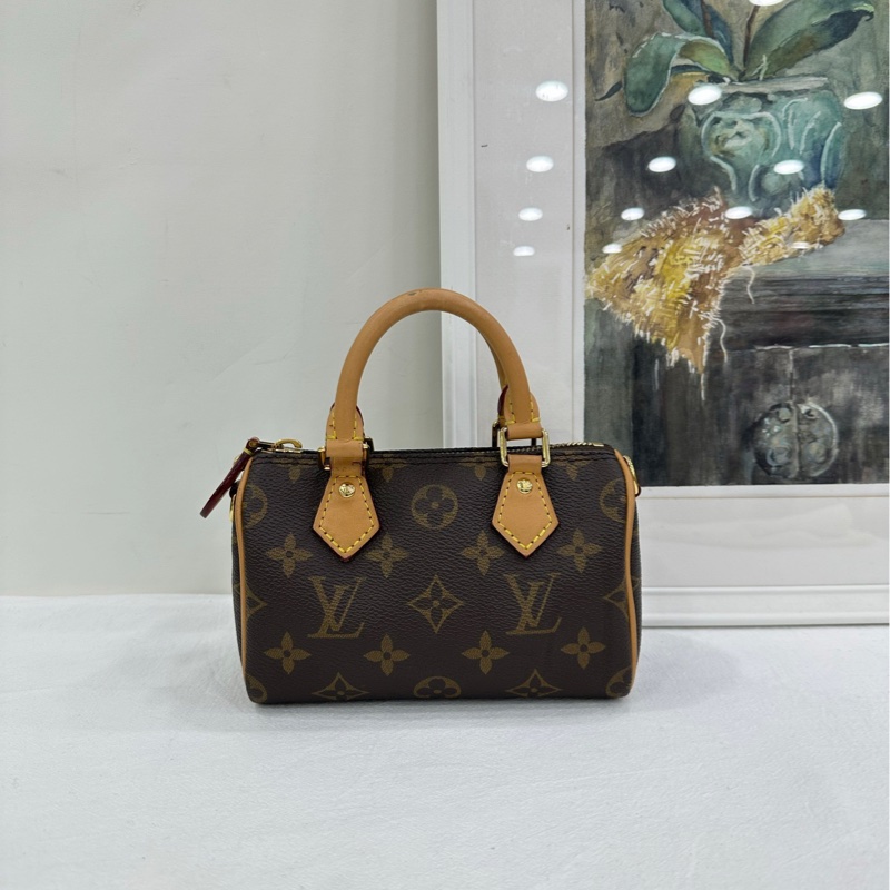 Lv nano speedy 斜背小包 24年 手柄有使用痕跡-2