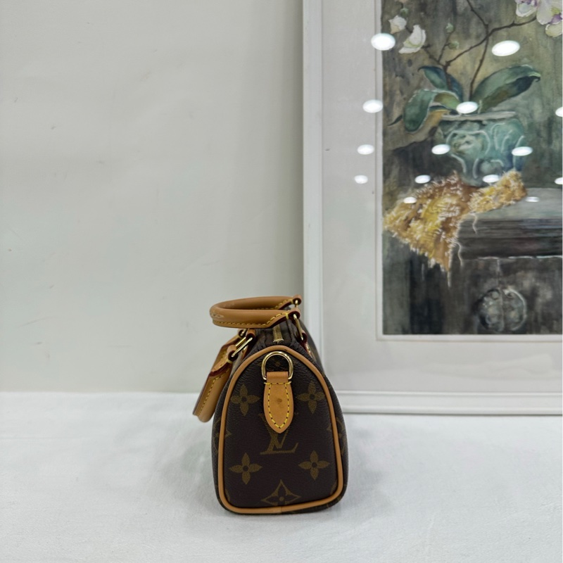 Lv nano speedy 斜背小包 24年 手柄有使用痕跡-4