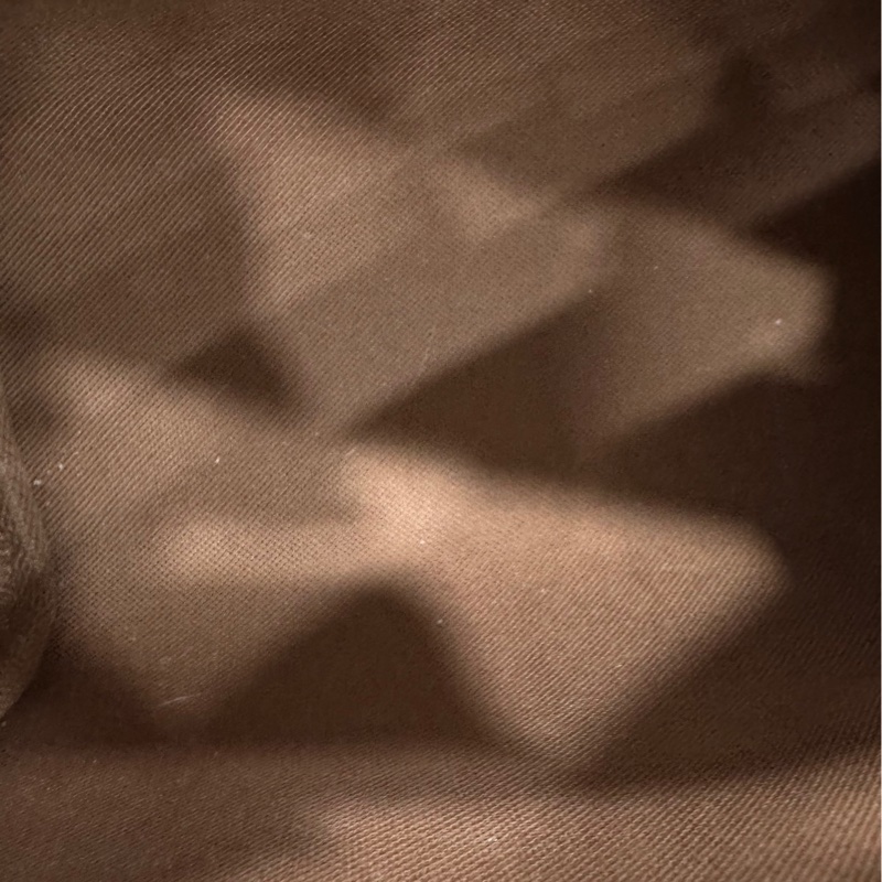 Lv nano speedy 斜背小包 24年 手柄有使用痕跡-8