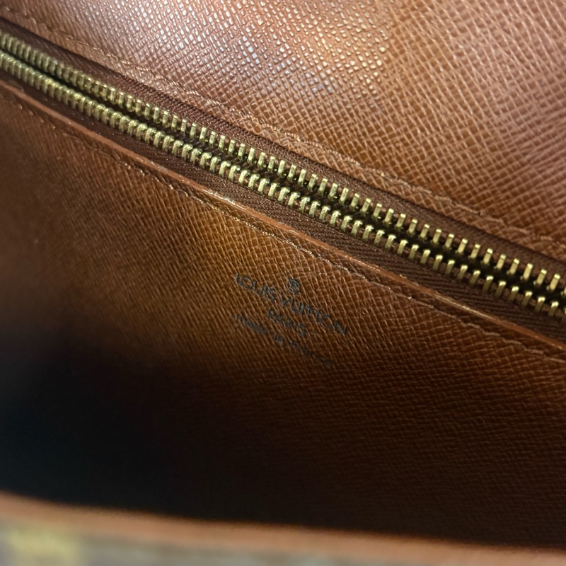 LV 老花馬鞍包-18