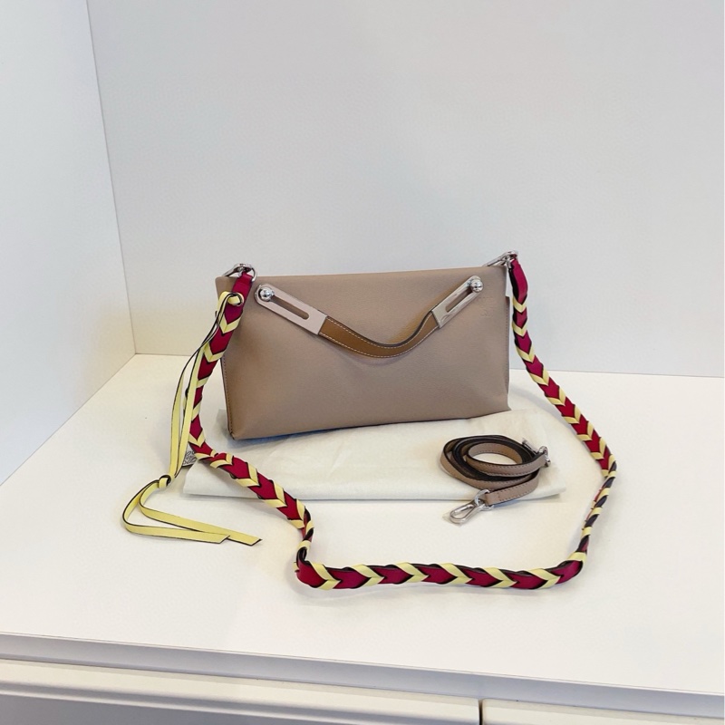 【98新🆕】Loewe missy bag 大象灰牛皮 小號 斜挎包 單肩包-0