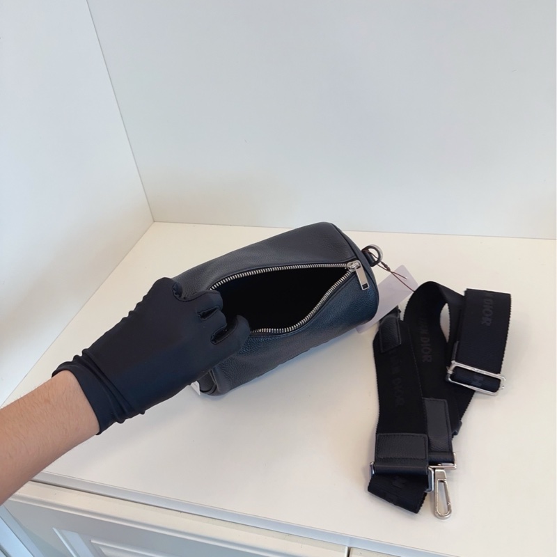 【98新🆕】Dior 黑色荔枝皮浮雕大logo Roller圓筒包 斜挎包 單肩包-6