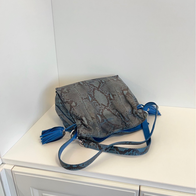 【98新🆕】Loewe稀有大限量🐍藍色蛇紋Flamenco福袋包 中號 單肩包-2