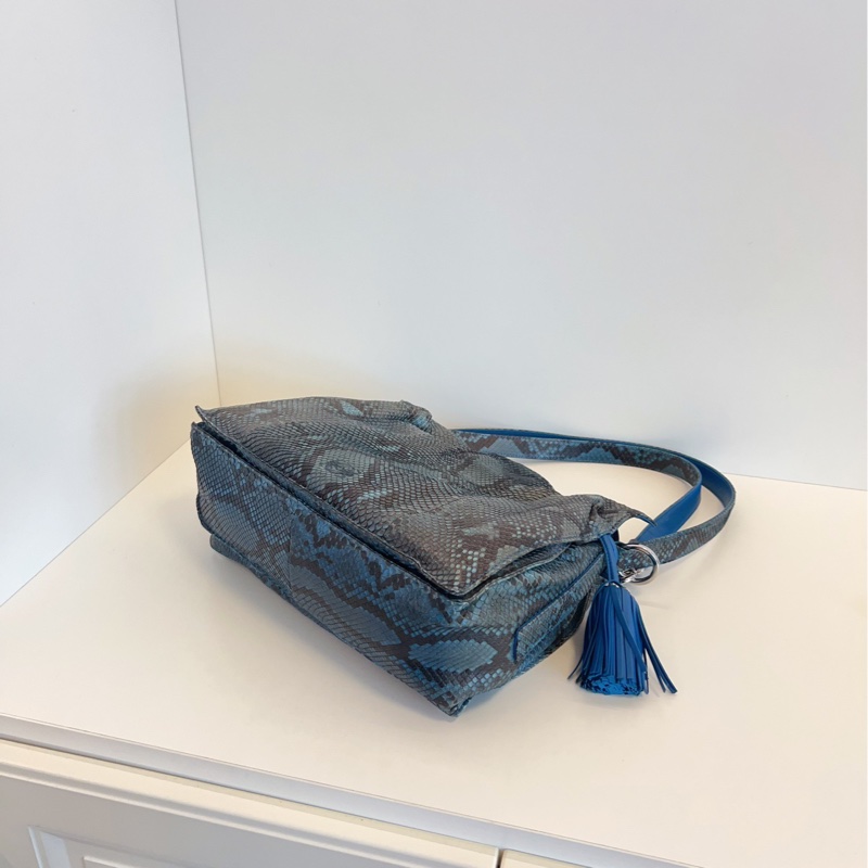 【98新🆕】Loewe稀有大限量🐍藍色蛇紋Flamenco福袋包 中號 單肩包-4