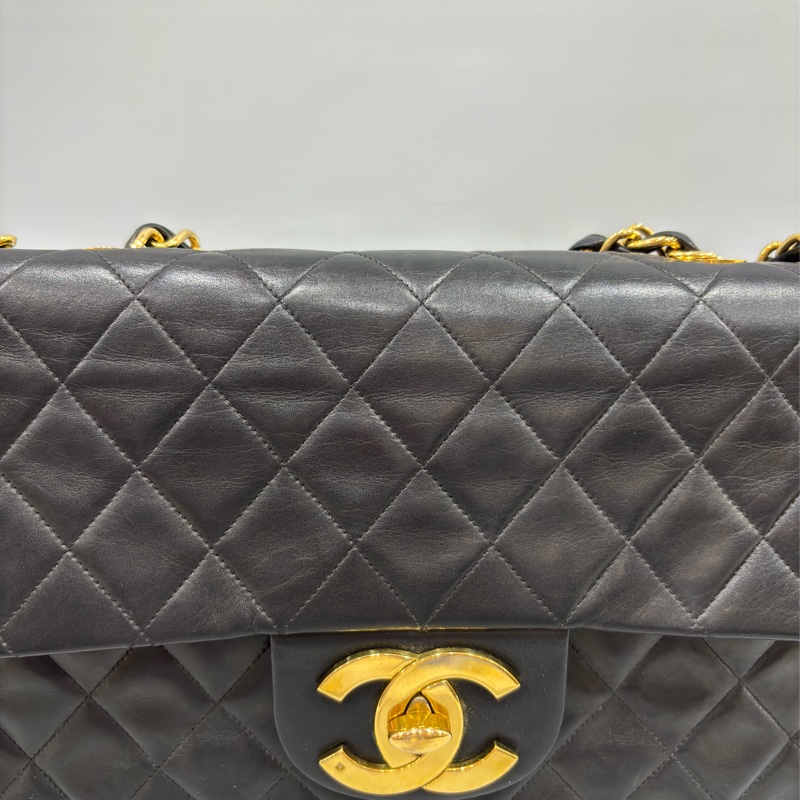 CHANEL 老香 黑色 羊皮 金鍊 MAXI COCO 33 MAXI 單蓋 肩背包 斜背包 兩用包 側背包 經典藏品-11