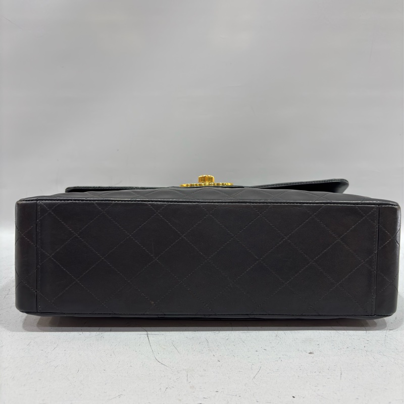 CHANEL 老香 黑色 羊皮 金鍊 MAXI COCO 33 MAXI 單蓋 肩背包 斜背包 兩用包 側背包 經典藏品-17