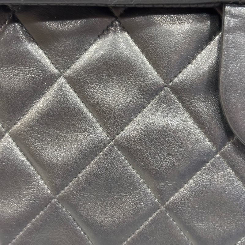 CHANEL 老香 黑色 羊皮 金鍊 MAXI COCO 33 MAXI 單蓋 肩背包 斜背包 兩用包 側背包 經典藏品-29