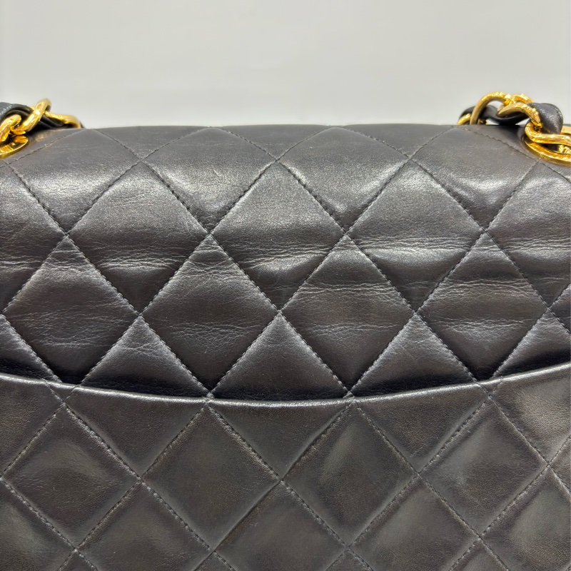 CHANEL 老香 黑色 羊皮 金鍊 MAXI COCO 33 MAXI 單蓋 肩背包 斜背包 兩用包 側背包 經典藏品-36