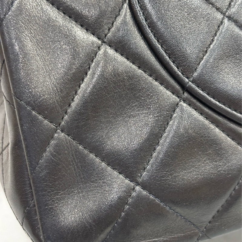 CHANEL 老香 黑色 羊皮 金鍊 MAXI COCO 33 MAXI 單蓋 肩背包 斜背包 兩用包 側背包 經典藏品-44