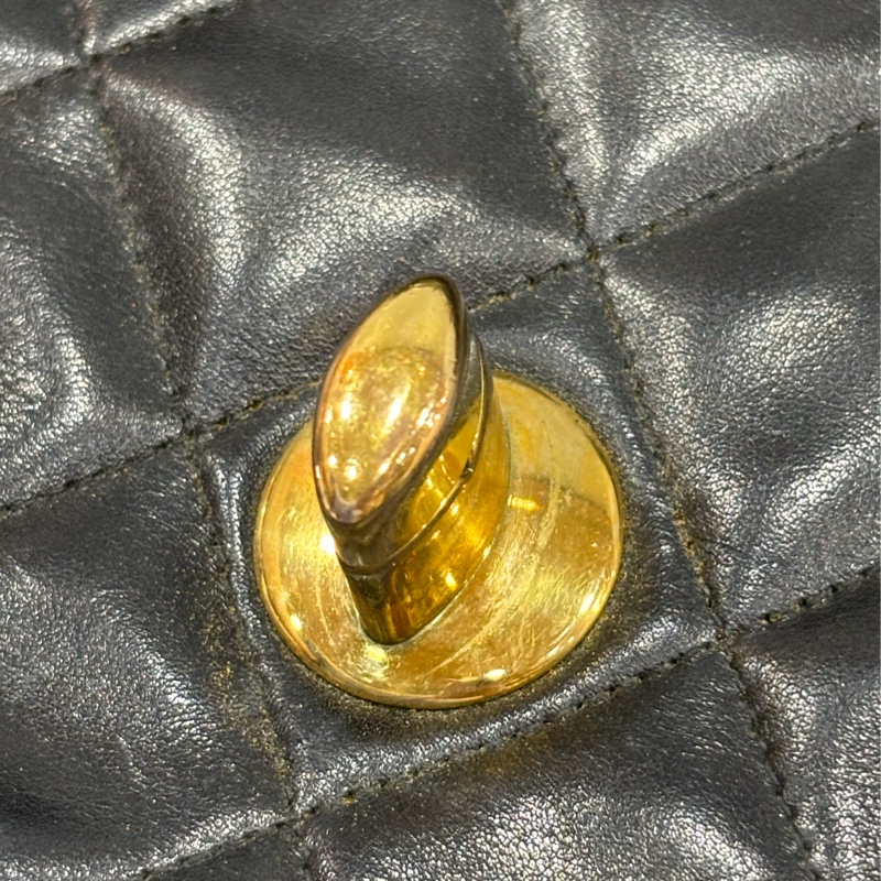 CHANEL 老香 黑色 羊皮 金鍊 MAXI COCO 33 MAXI 單蓋 肩背包 斜背包 兩用包 側背包 經典藏品-53