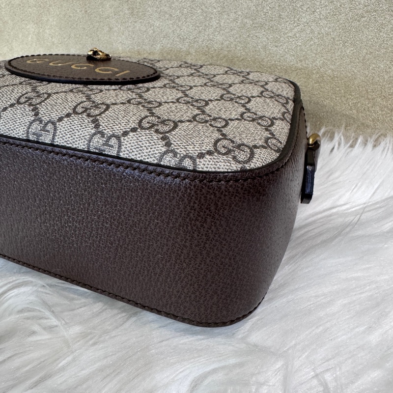 Gucci  PVC咖牛皮虎頭相機包-6