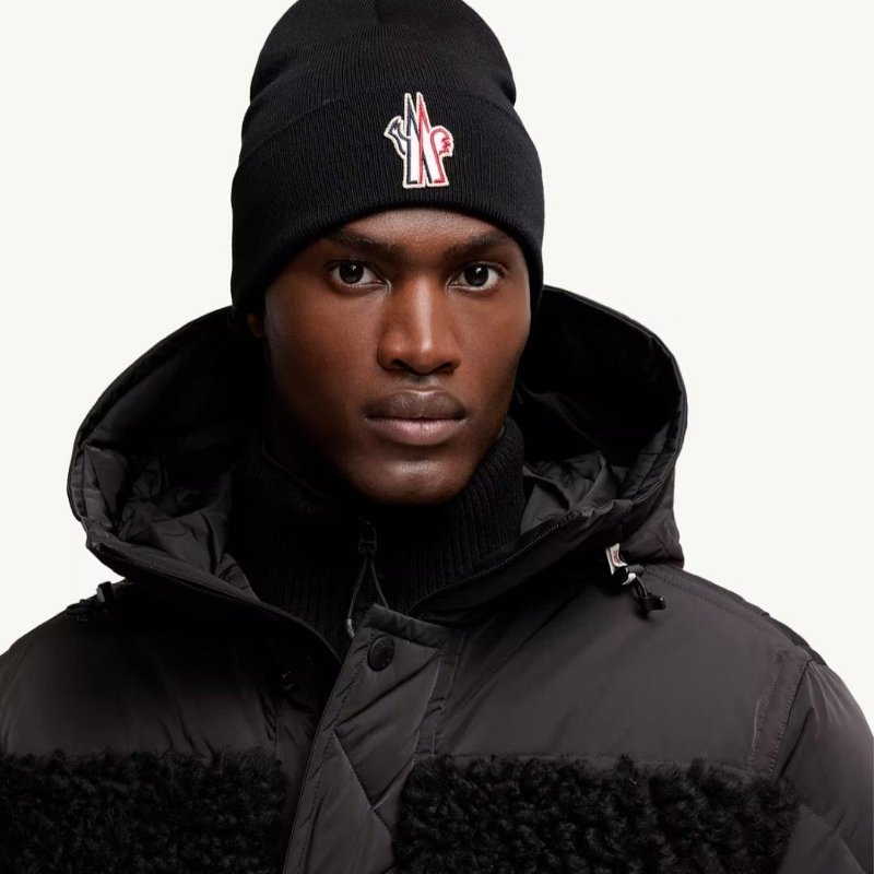 💎Han's house精品服飾💎moncler 滑雪系列 毛帽 帽子 義大利製 現貨 黑 原價9300-4