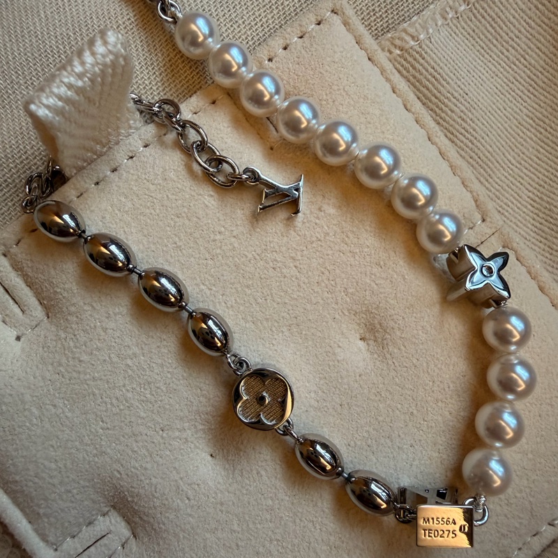 LV Louis Vuitton 男生/女生 中性Pearls Fusion 珍珠手鏈-3