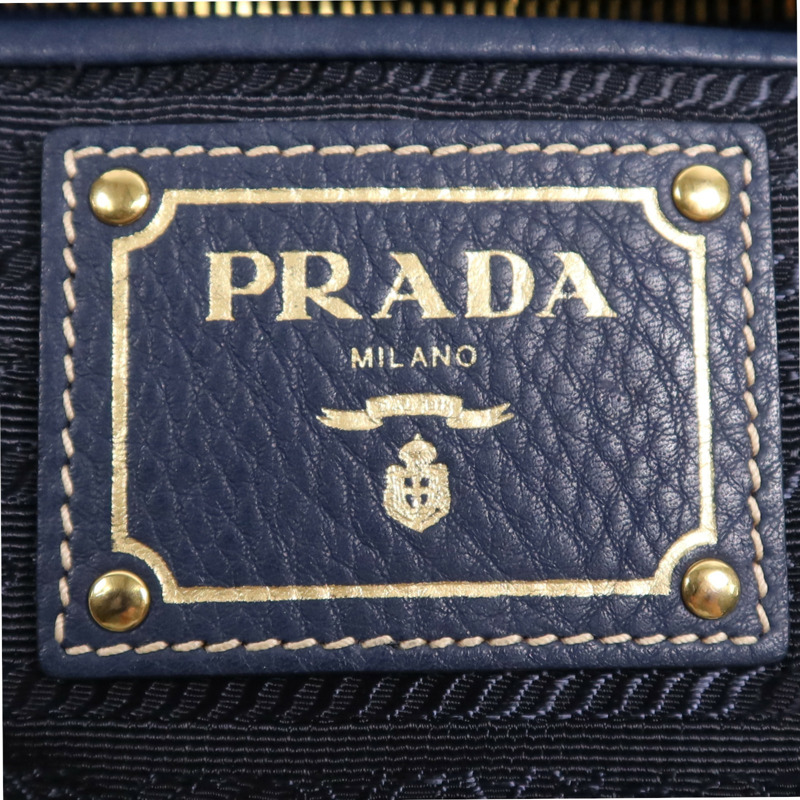 PRADA 牛皮皮革Shoulder Bag金扣肩背袋-13