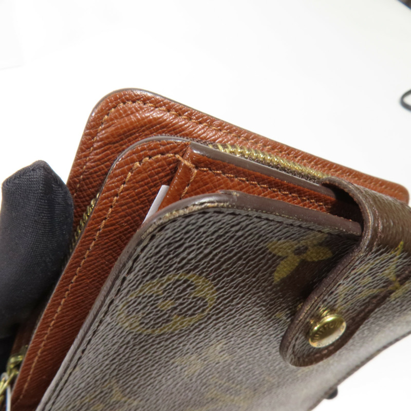 LOUIS VUITTON Monogram Compact Zip Wallet金扣錢包-11