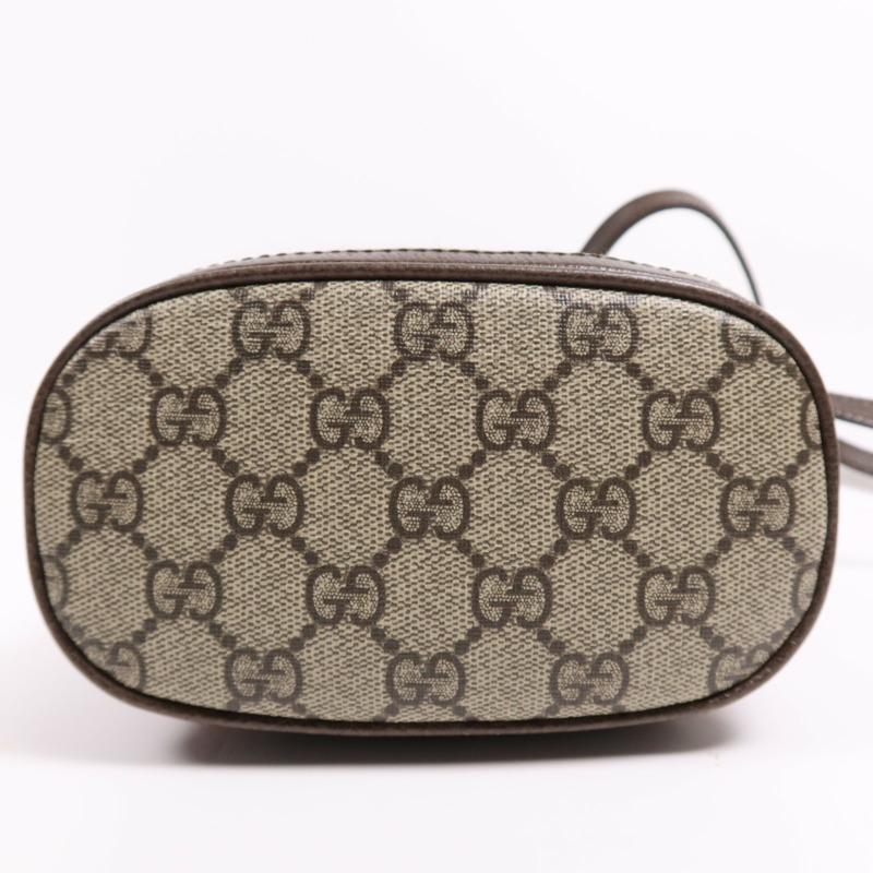 GUCCI 塗層帆布GG Mini Bucket金扣肩背袋-3