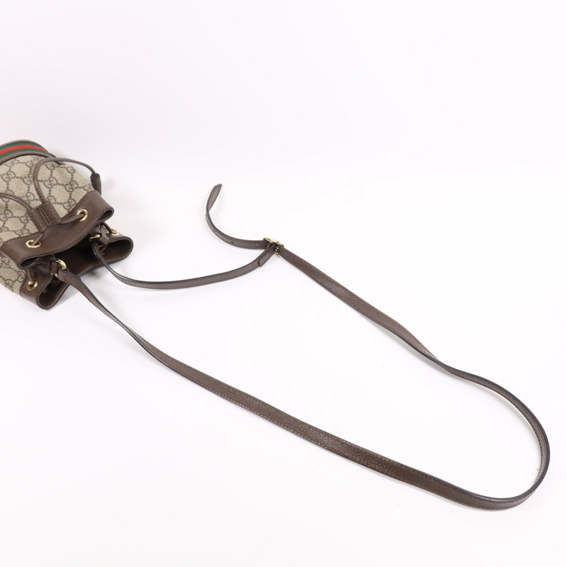 GUCCI 塗層帆布GG Mini Bucket金扣肩背袋-10