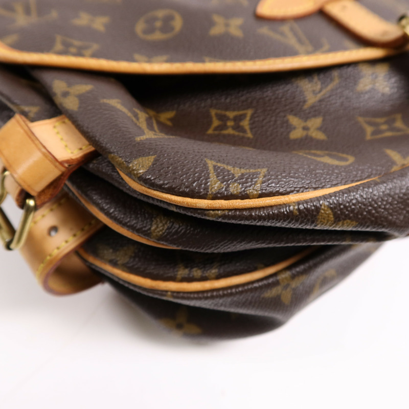 LOUIS VUITTON Monogram Saumur 30金扣肩背袋-7