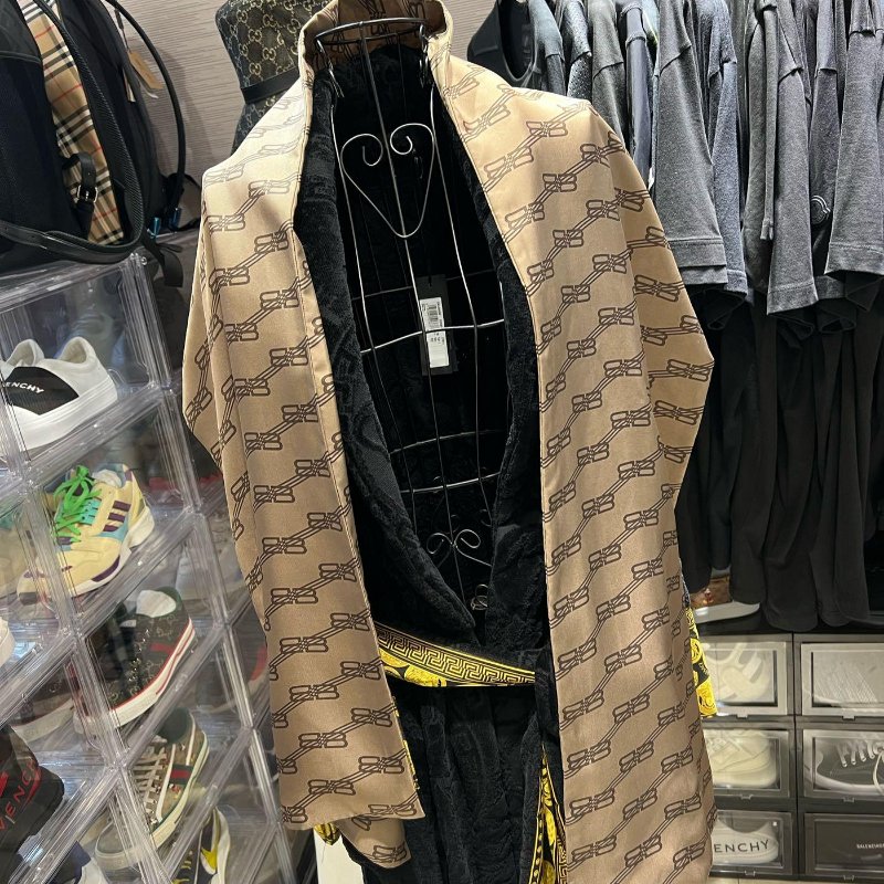 💎Han's house精品服飾💎Balenciaga 巴黎世家 真絲 絲巾 圍巾 32X176CM-3