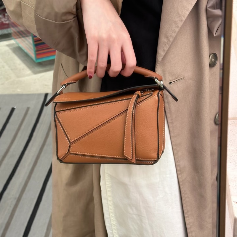 裸包優惠！ Loewe 羅意威 Puzzle 焦糖色 Mini 幾何包-8