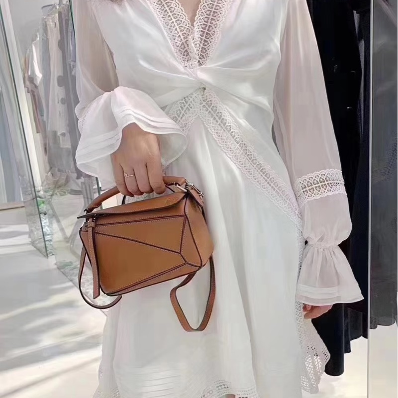 裸包優惠！ Loewe 羅意威 Puzzle 焦糖色 Mini 幾何包-9