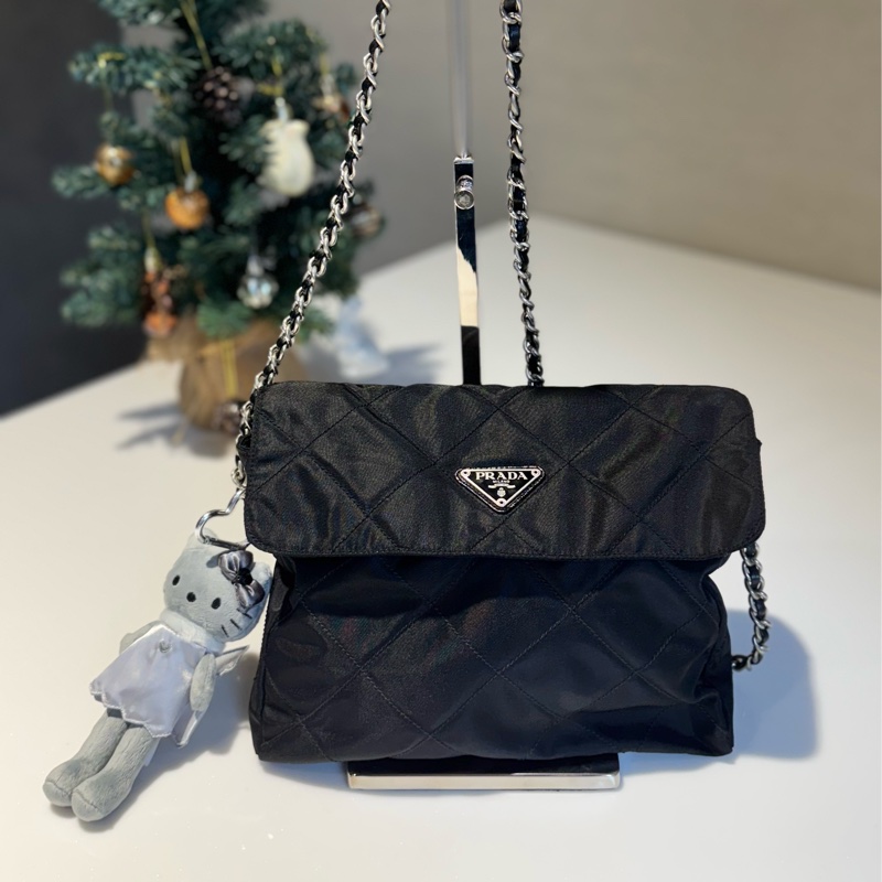 Prada 三角牌黑銀鏈條包 （有保卡）-2
