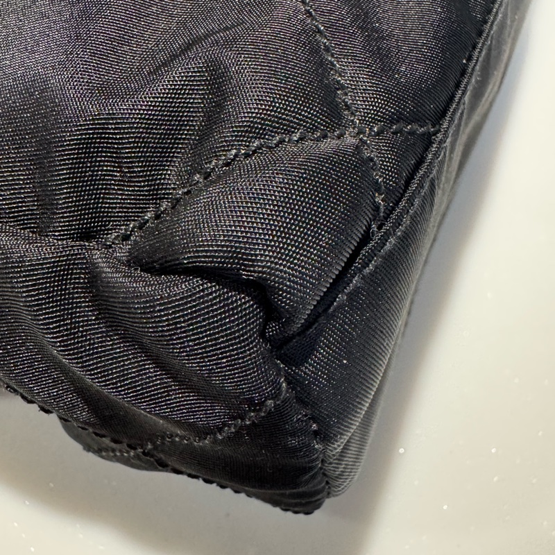 Prada 三角牌黑銀鏈條包 （有保卡）-7