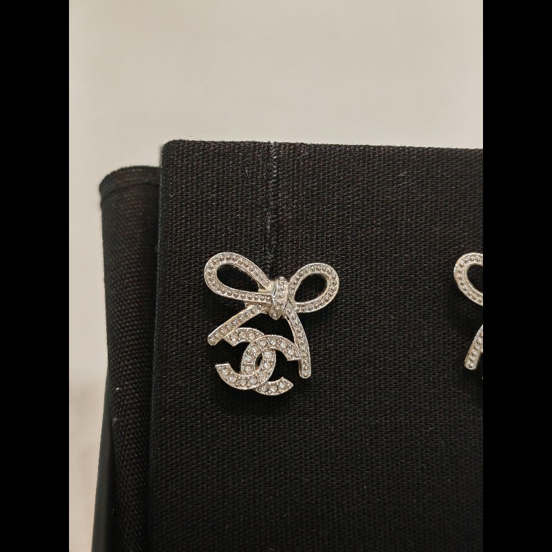 Chanel 25k earrings-2