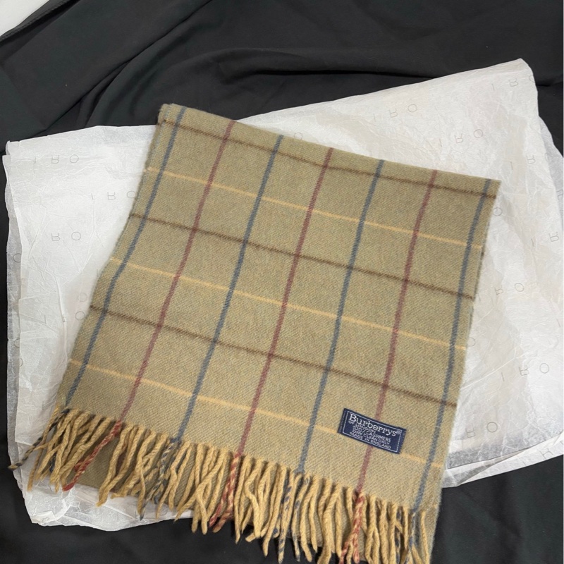 【近新閒置❤️】 Burberry 變色龍羊絨圍巾-0