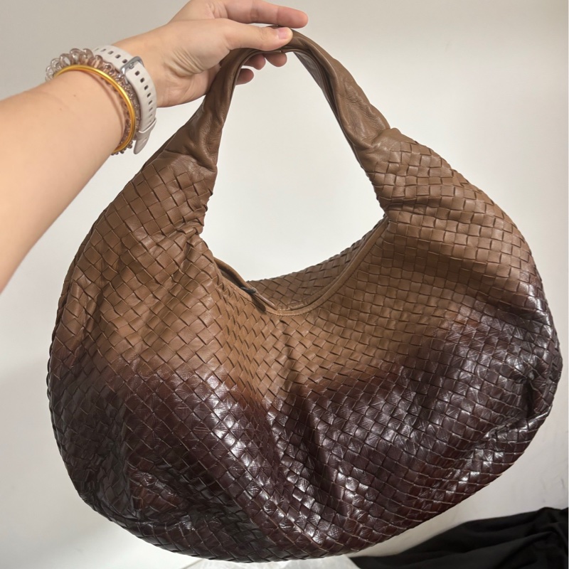 【近新閒置❤️】 bv 棕色漆皮拼接中號和尚包單肩包-3