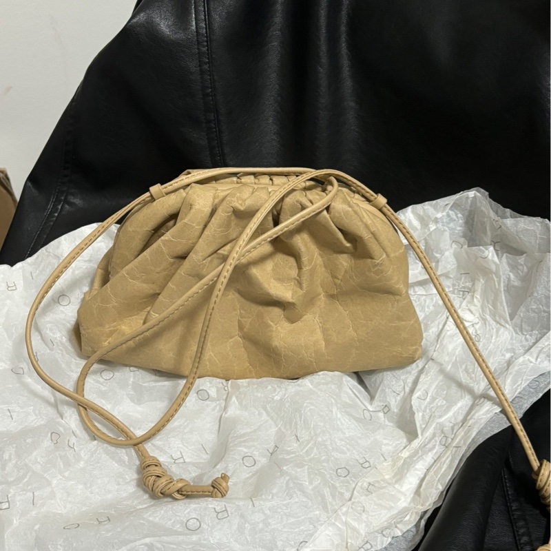 【近新閒置❤️】 bv 牛皮紙雲朵包斜挎包-0