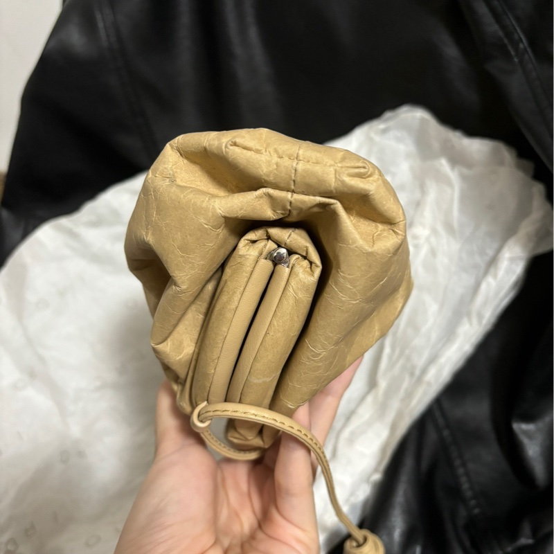 【近新閒置❤️】 bv 牛皮紙雲朵包斜挎包-5