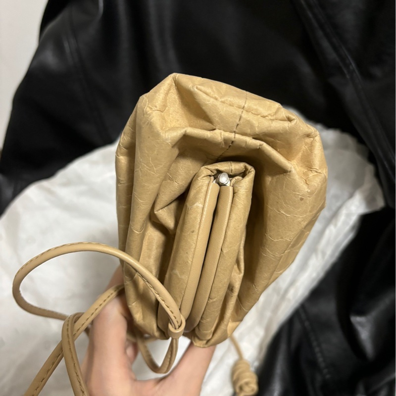 【近新閒置❤️】 bv 牛皮紙雲朵包斜挎包-8