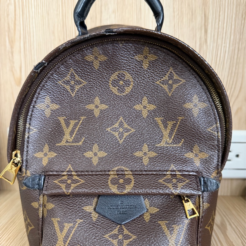 Lv舊款小書包🎒-0