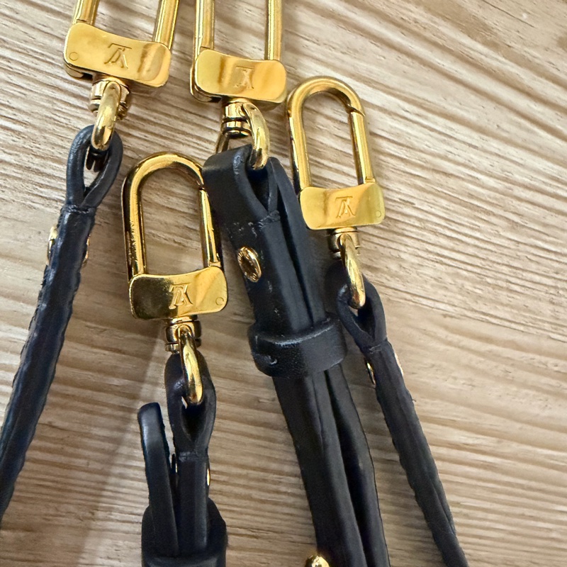 Lv舊款小書包🎒-16