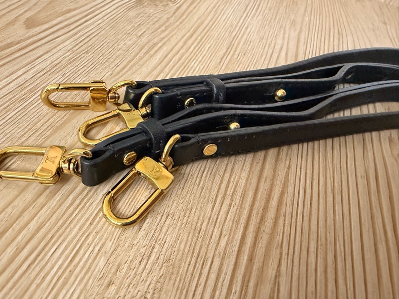 Lv舊款小書包🎒-22