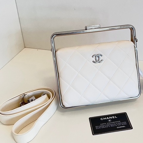 【97新🆕】Chanel 白色菱格🤍小銀桿晚宴盒子包 絕版款手提包 斜挎包 單肩包
