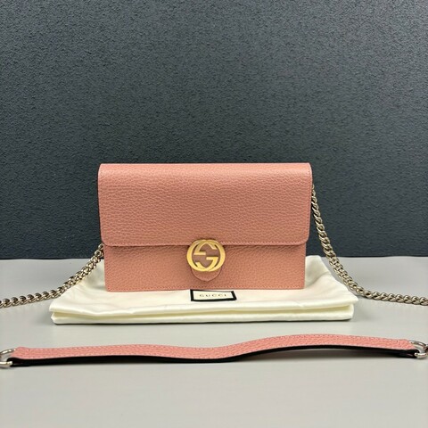 GUCCI 粉色woc鏈條斜背包