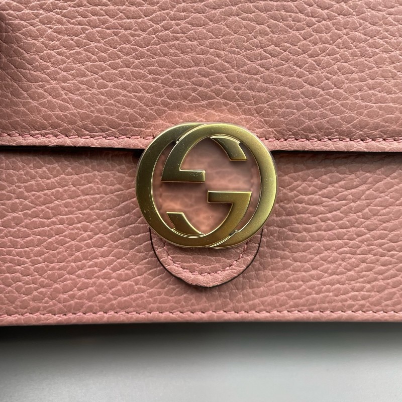 GUCCI 粉色woc鏈條斜背包-14