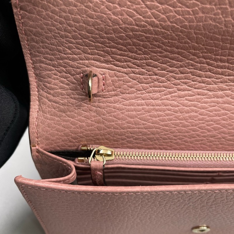 GUCCI 粉色woc鏈條斜背包-18